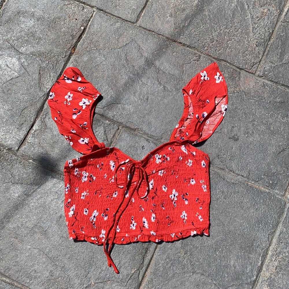 Crop tube top with flounce straps
